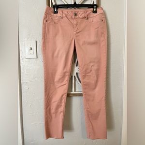 Maurices Women’s High Rise Jeggings Skinny Pants Size M-R Medium Raw Hem